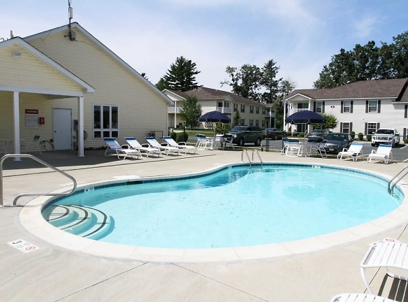 The Apartments At Forrest Pointe - East Greenbush, NY