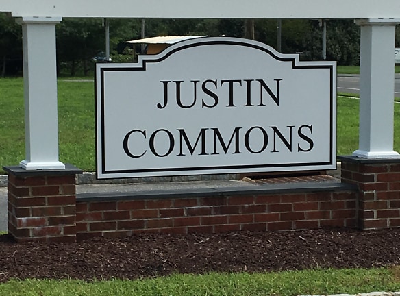 Justin Commons Apartments - Williamstown, NJ