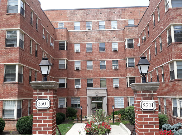 2501 Q Street Apartments - Washington, DC