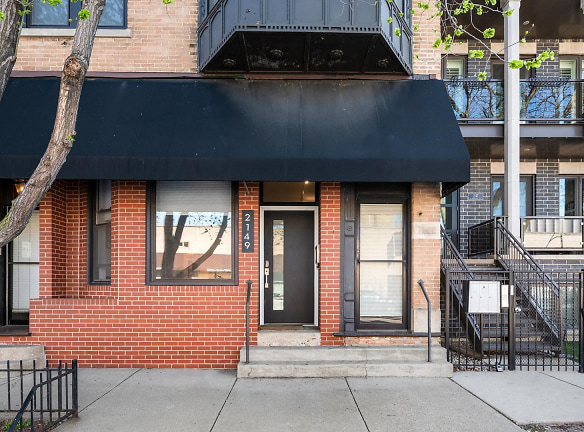 2149 N Southport Ave - Chicago, IL