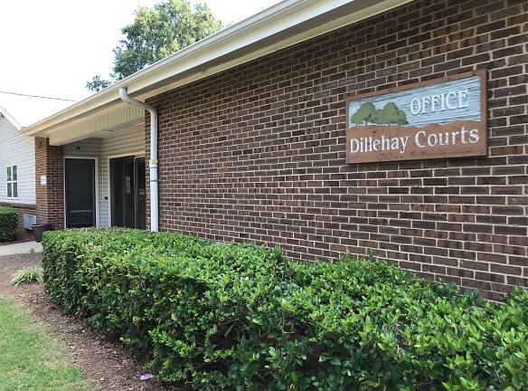 Dillehay Courts Apartments - Charlotte, NC