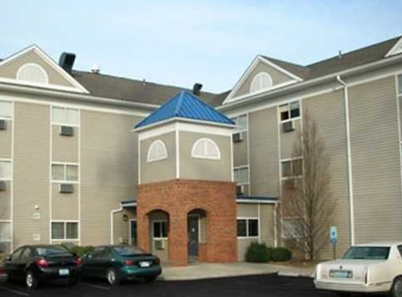 InTown Suites - St Charles (ZSM) - Saint Charles, MO