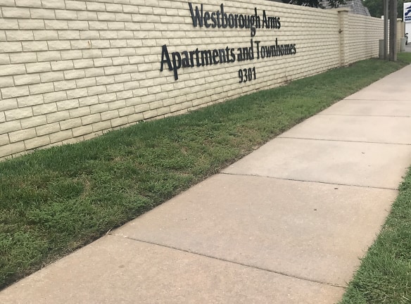 Westborough Arms Apartments - Wichita, KS