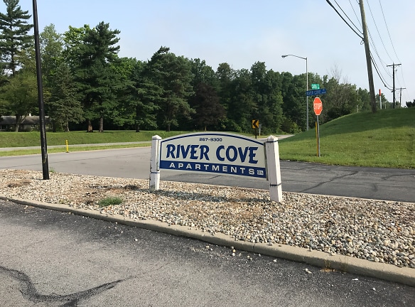 River Cove Apartments - Fort Wayne, IN