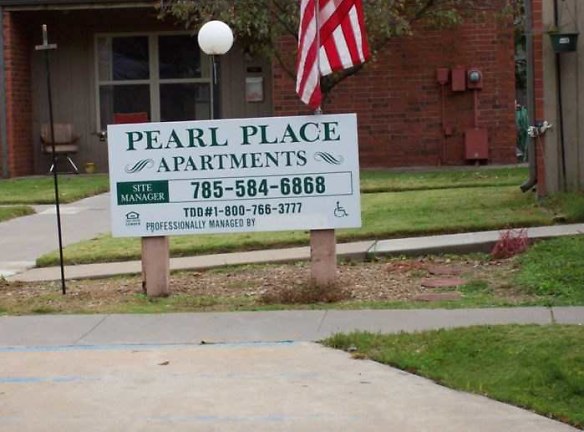 Pearl Place - Rossville, KS