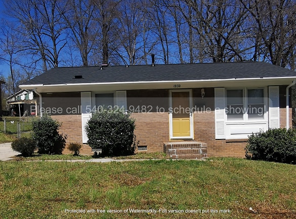 1932 Holly St - Charlotte, NC