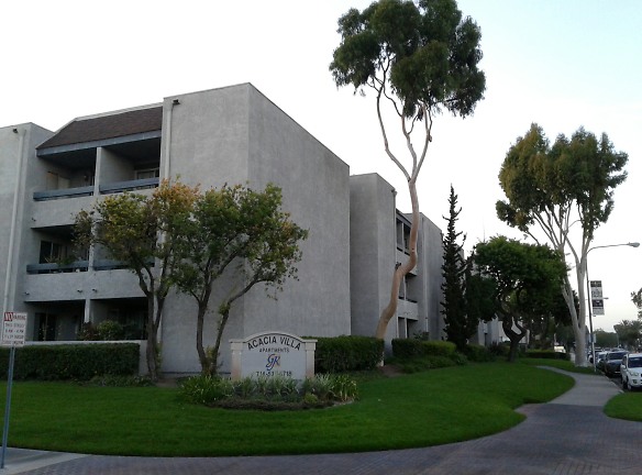 Acacia Villa Apartments - Garden Grove, CA