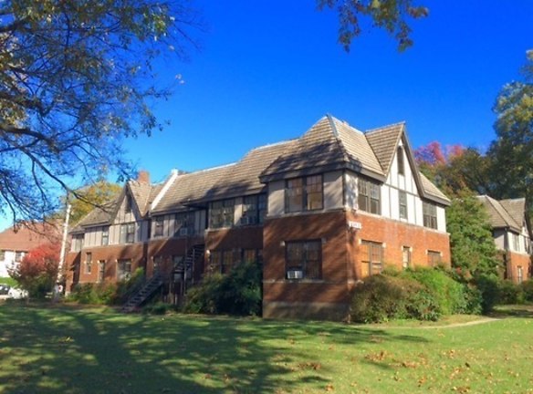 Tudor Mansion Apartments - Memphis, TN