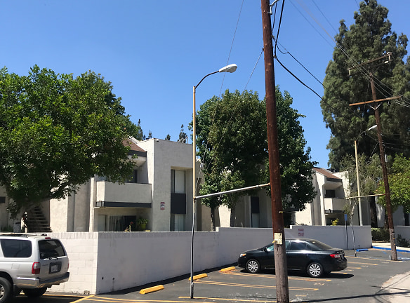Pendleton Arms Apartments - Sun Valley, CA