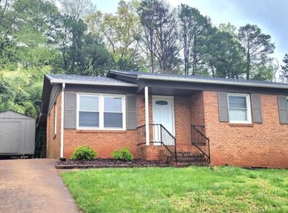 1316 6th Ave NW - Conover, NC