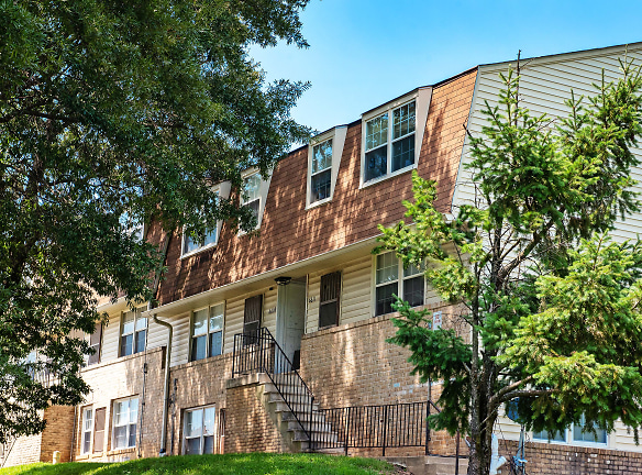 Pleasantview Apartments - Baltimore, MD