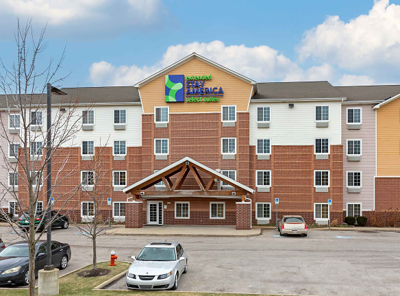 Furnished Studio - Cleveland - Airport Apartments - Cleveland, OH