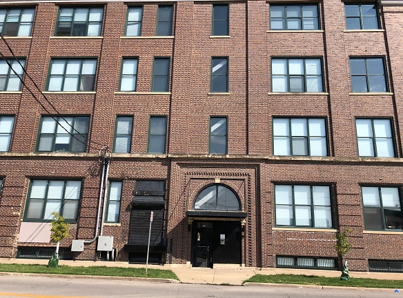 National Biscuit Company Flats Apartments - Des Moines, IA