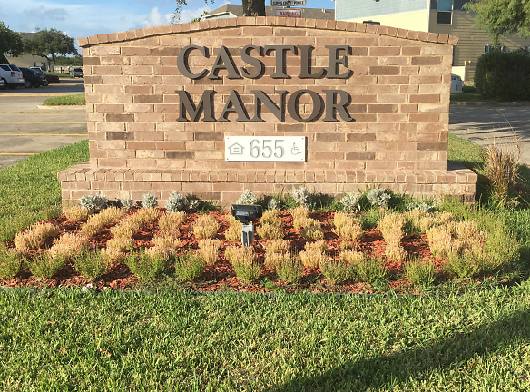 Castle Manor Apartments - Corpus Christi, TX