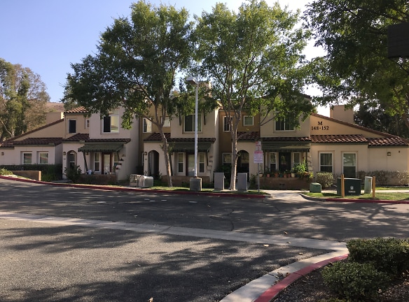 Hillside Village Apartments - Poway, CA