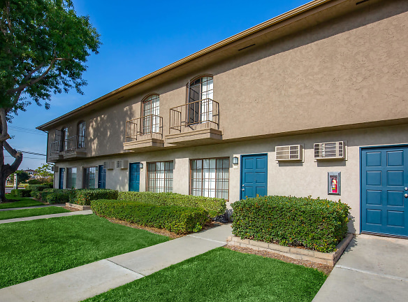 Buena La Vista Apartment Homes - Buena Park, CA