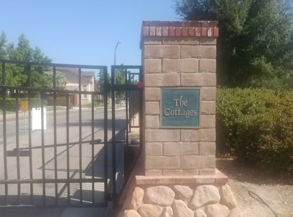 The Cottages Apartments - Paso Robles, CA
