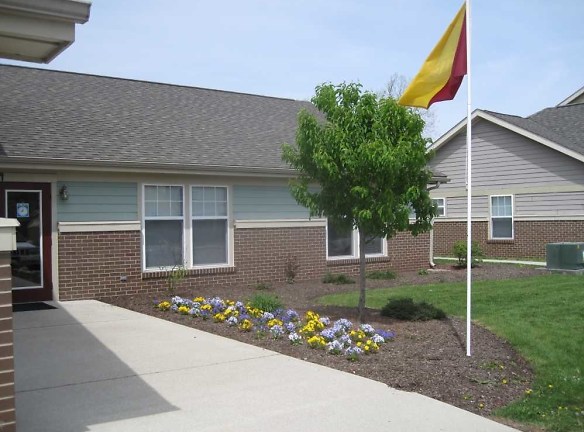 Sun Valley Townhomes - Anderson, IN