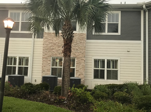 THE CROSSINGS AT RIVERVIEW Apartments - Riverview, FL