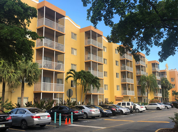 New Park Towers Apartments - Miramar, FL