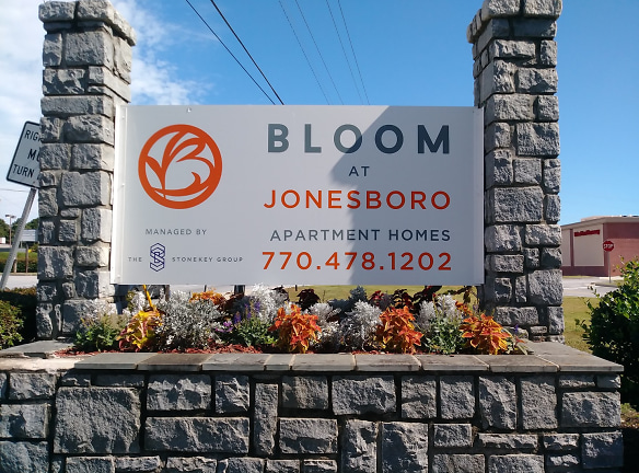 Bloom@Jonesboro Apartments - Jonesboro, GA
