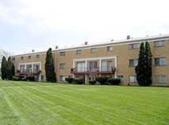Sunnyslope Terrace Apartments - Maple Heights, OH