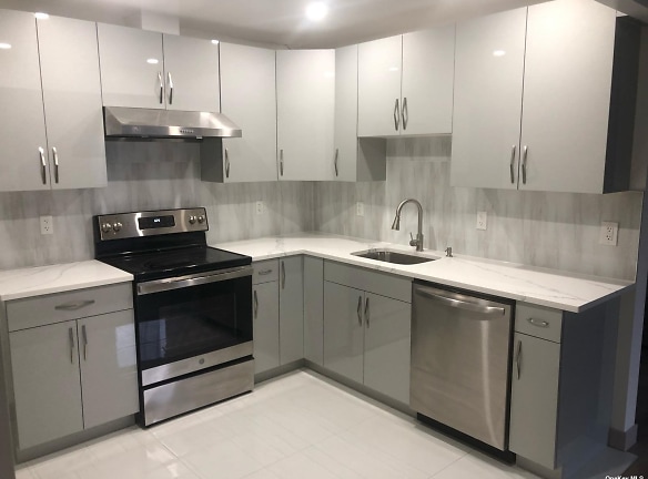 28-57 45th St #3B - Queens, NY