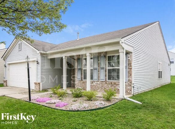 14977 Dry Creek Rd - Noblesville, IN
