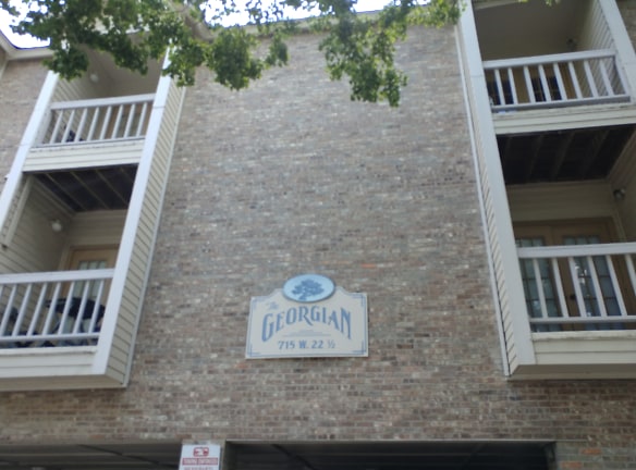 Georgian Condominiums Apartments - Austin, TX