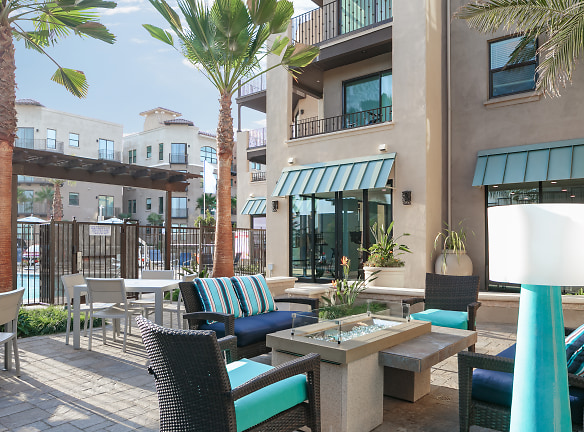 Island View Luxury Apartment Homes - Ventura, CA