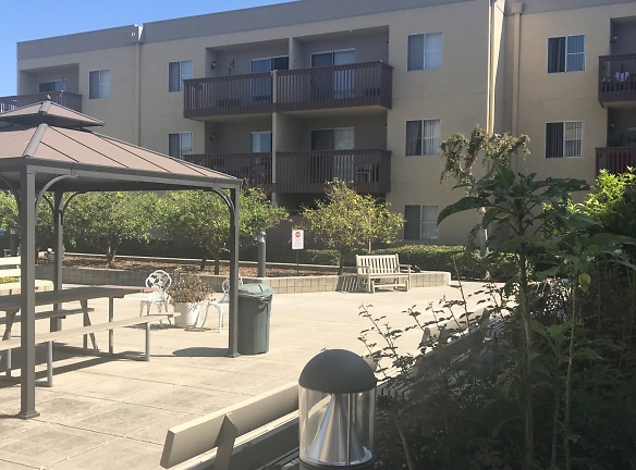 St. Johns Plaza Apartments - Lemon Grove, CA