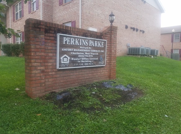 Perkins Parke Apartments - Charleston, WV