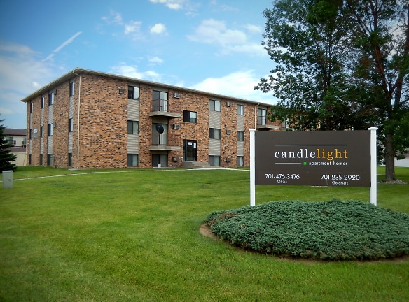 Candlelight Apartments - Fargo, ND