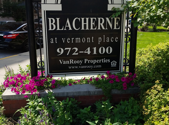 Blacherne Apartments At The Vermont Place - Indianapolis, IN