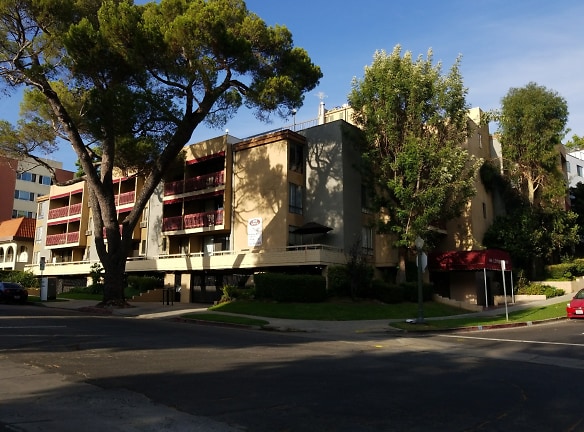 606 Levering Apartments - Los Angeles, CA