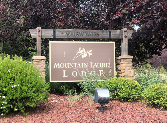 Mountain Laurel Lodge Apartments - Bend, OR