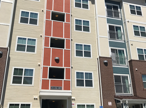 The Edge Apartments - CMG - Blacksburg, VA