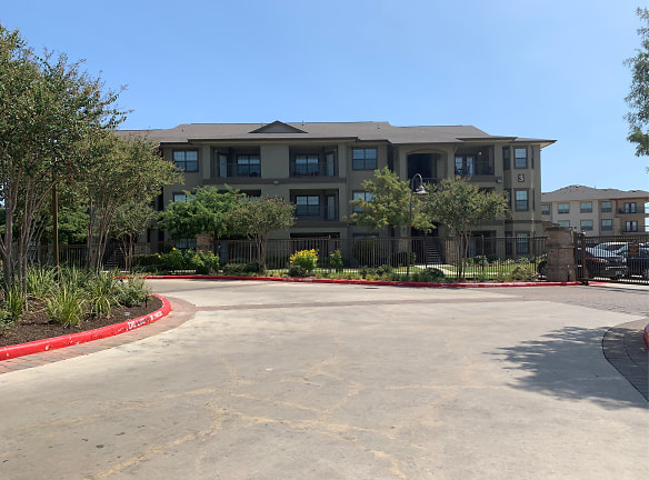 Lakeview Villas Apartments - New Braunfels, TX