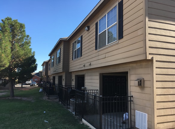 Arbor Terrace Townhomes Apartments - Odessa, TX
