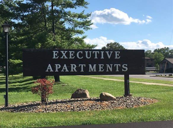 Westchester Executive Apts Apartments - Youngstown, OH