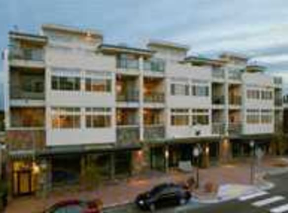 Apartments At Main Place - Bellevue, WA
