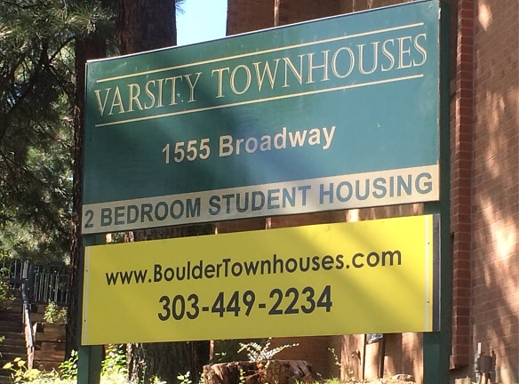 Varsity Townhouse Apartments - Boulder, CO