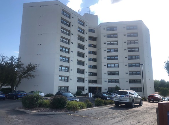 Lincoln Towers Apartments - Freeport, IL