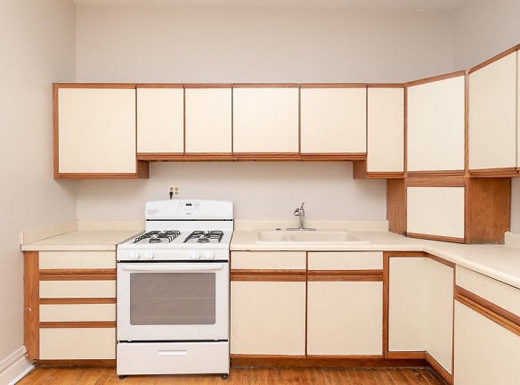 815 N Campbell Ave unit 8Q - Chicago, IL