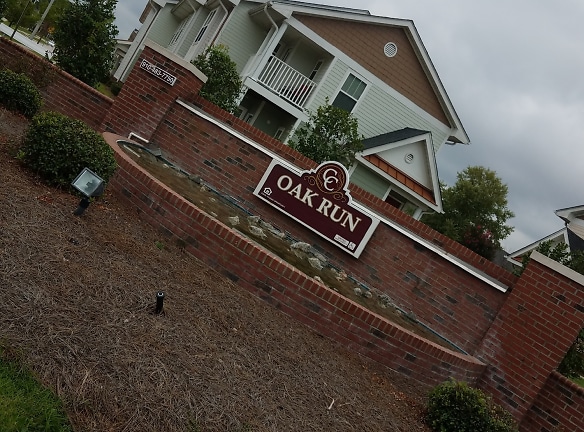 Oak Run Apartments - Fayetteville, NC