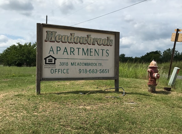Meadowbrook Apts Apartments - Muskogee, OK