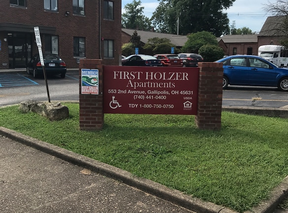 First Holzer Apartments - Gallipolis, OH