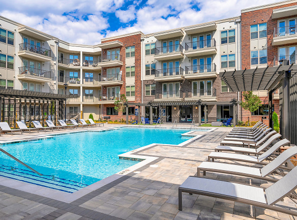 District Midtown Apartments - Greenville, SC