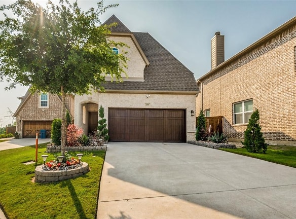355 Kyra Ct - Coppell, TX