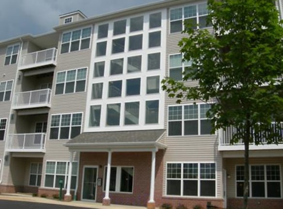 Falls Chapel Apartments - Reisterstown, MD